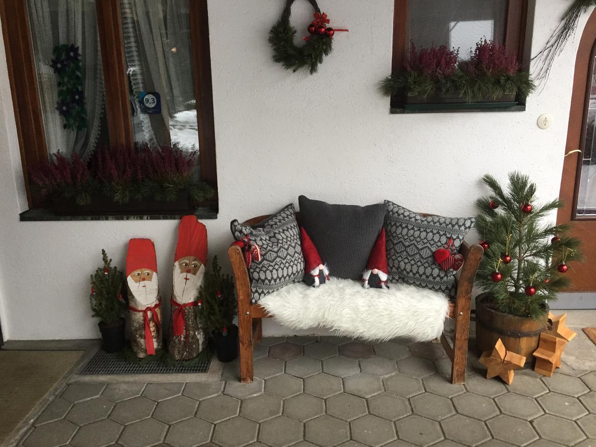 Landhaus Frank Bad Kleinkirchheim Bagian luar foto